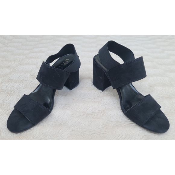 Unisa Audrey Black Block Heel Sandals - Picture 3 of 16